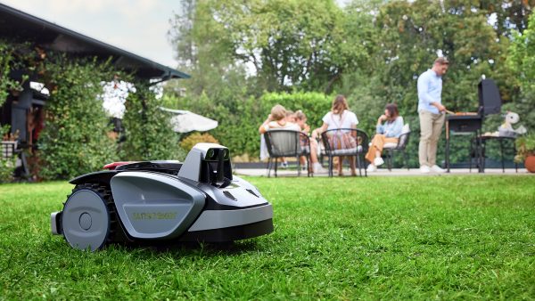 Sunseeker V3 Wireless Robot Lawn Mower